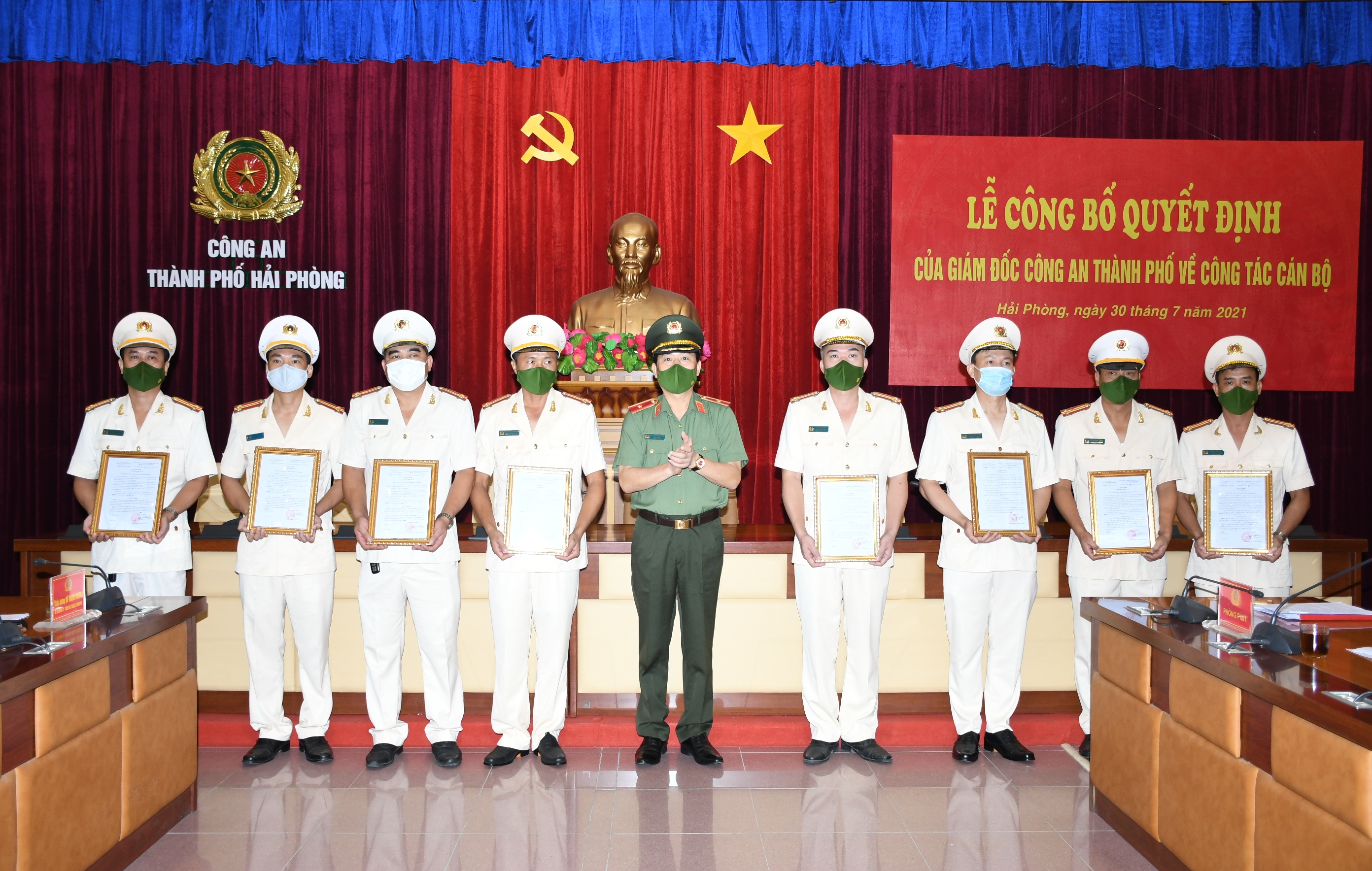 Công bố quyết định của Giám đốc Công an thành phố về công tác cán bộ 